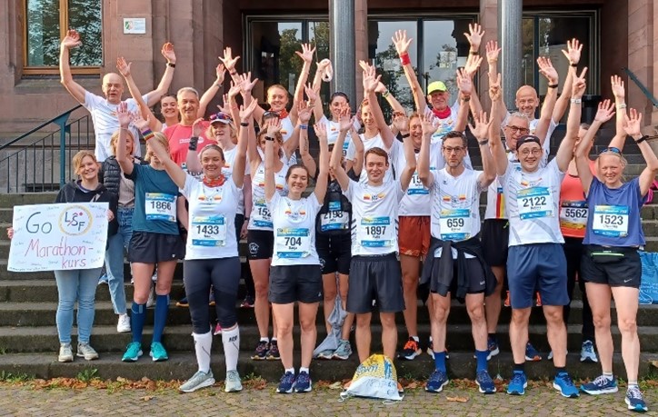 Münster Marathon Kurs 2023 Jubelbild