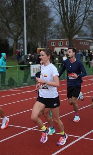 Antonia Rewer beim Active Laufshop-Silvesterlauf 2023 in Münster